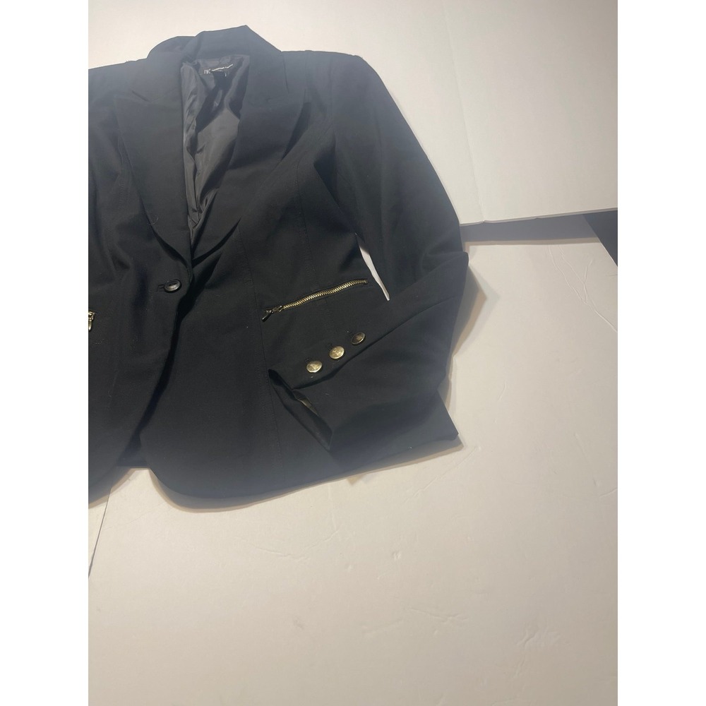blazer - Picture 2 of 7